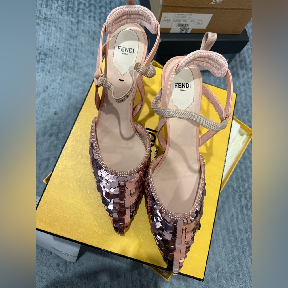 Fendi Roma colibri Sequin Pointed Toe Pink Ankle-Strap Heels 39.5 - Picture 2 of 7